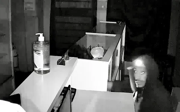 Ladrão invade loja de celulares no centro de Franca nesta madrugada