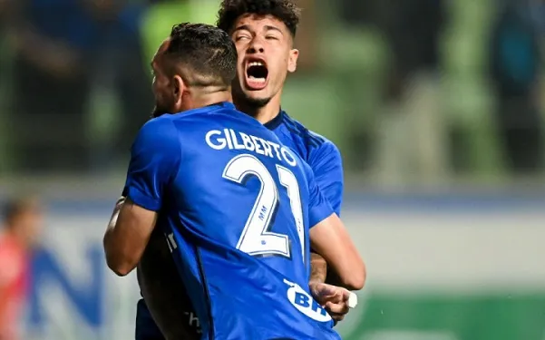 São Paulo pressiona, mas não consegue evitar derrota para o Cruzeiro