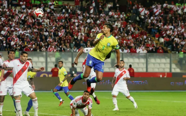 Brasil sofre, mas vence o Peru com um gol de Marquinhos