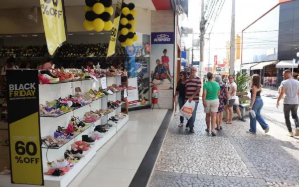 Francanos devem movimentar R$ 52 milhões na Black Friday; diz pesquisa