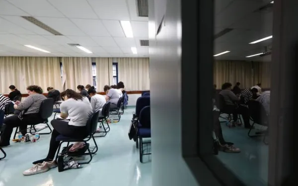 Fuvest divulga gabarito; professores analisam 1ª fase do vestibular
