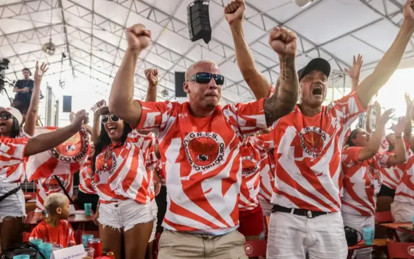 Nos 40 anos da Sapucaí, Viradouro é campeã do carnaval do Rio