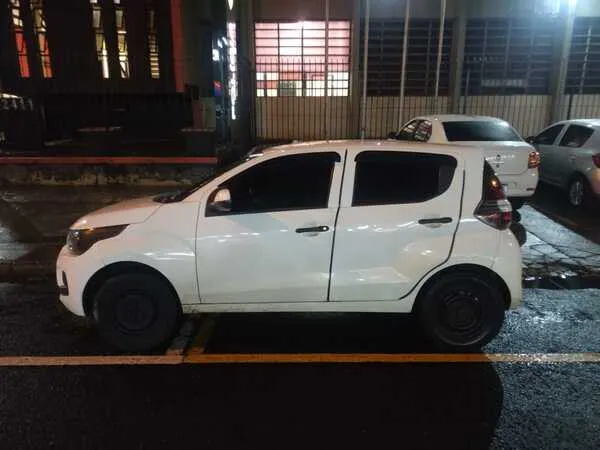 Carro de aplicativo é recuperado pela Força Tática após assalto