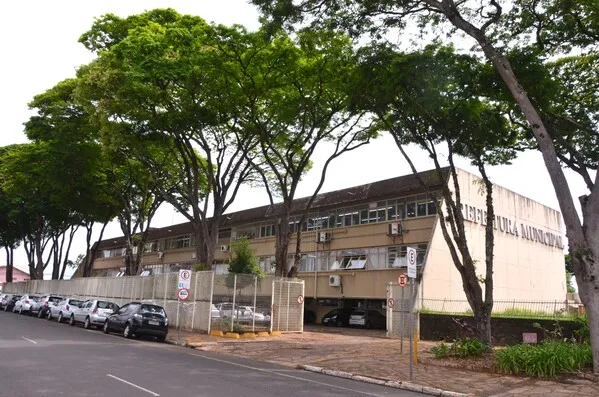Servidores municipais aderem à paralisação a partir desta segunda