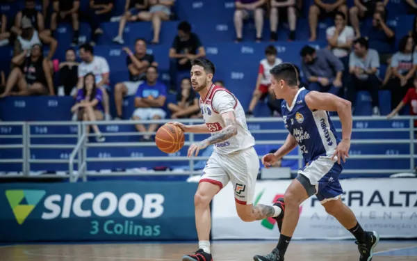 Franca vence Mogi no Pedrocão e segue na vice-liderança do NBB
