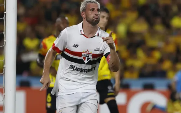 São Paulo derrota Barcelona pela Libertadores na estreia de Zubeldía