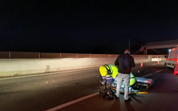 Motoristas atingem motociclista na rodovia Cândido Portinari e fogem