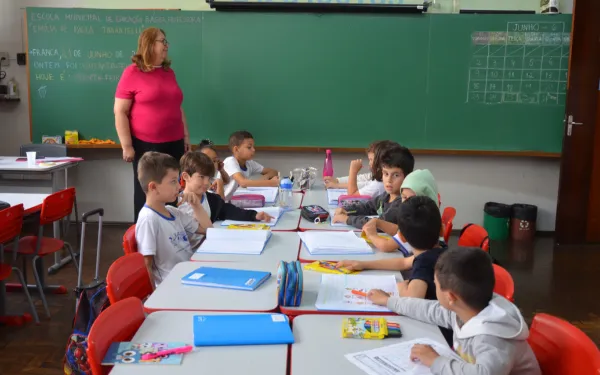 28 mil estudantes de Franca entram em férias na próxima semana