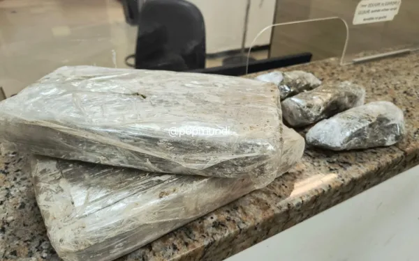 Motorista de aplicativo é preso pela PM com drogas em Ribeirão Corrente