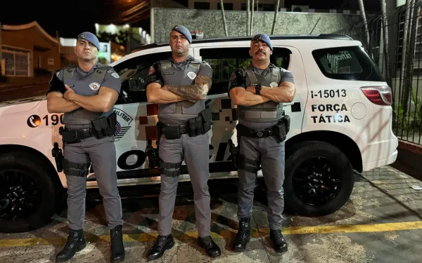 Bandidos são presos pela Força Tática após arrombarem ótica no Centro