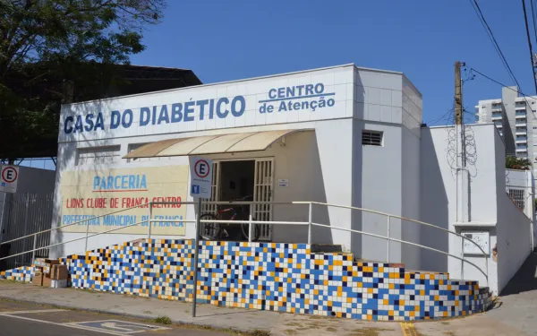 Secretaria de Saúde de Franca convoca pacientes para troca de aparelhos na Casa do Diabético