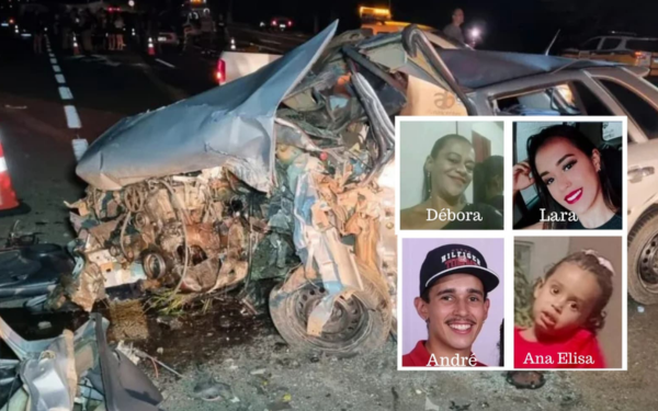 A imagem mostra o grave estado de destruição de um carro branco, completamente amassado após um acidente na rodovia MG-050, à noite. O veículo está irreconhecível, com o motor exposto e destroços espalhados pelo chão. Cones de sinalização estão dispostos na via e há viaturas e pessoas ao fundo. Sobre a imagem principal, há quatro retratos inseridos: Débora (mulher de cabelo preso, sorrindo), Lara (jovem de cabelos escuros e maquiagem marcante), André (homem jovem de boné, com bigode e brinco) e Ana Elisa (criança com cabelo preso, usando blusa vermelha).