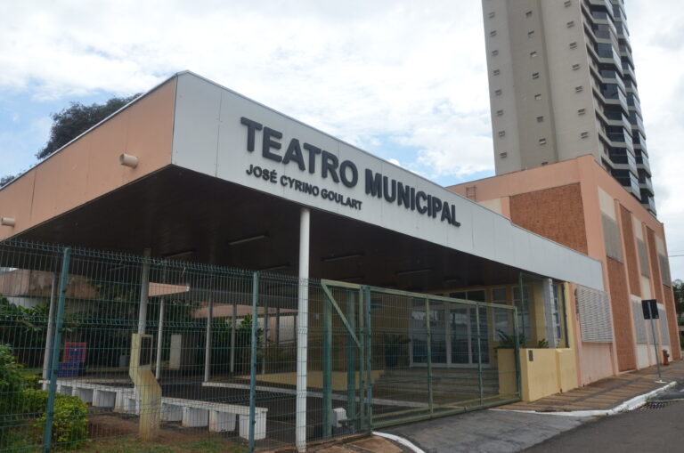 Teatro Municipal Àguas de Março