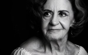 Laura Cardoso morre aos 98 anos e deixa marca histórica na televisão brasileira