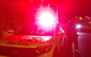 Homem teria atingido mulher com caminhonete e a agredido com alicate após rejeição