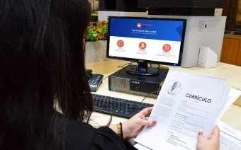 Mutirão de empregos recebe mais de 500 currículos